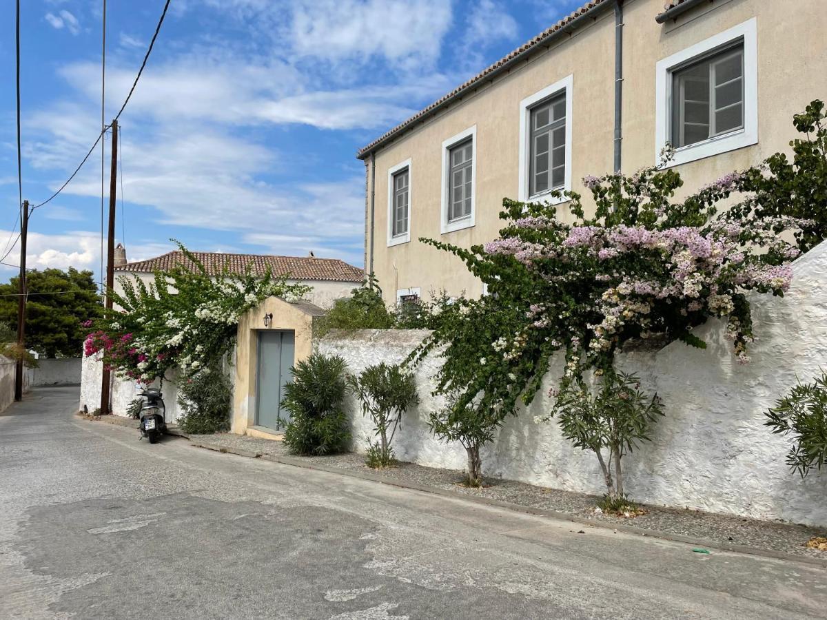 Villa 1853, Spetses Ground Floor Экстерьер фото